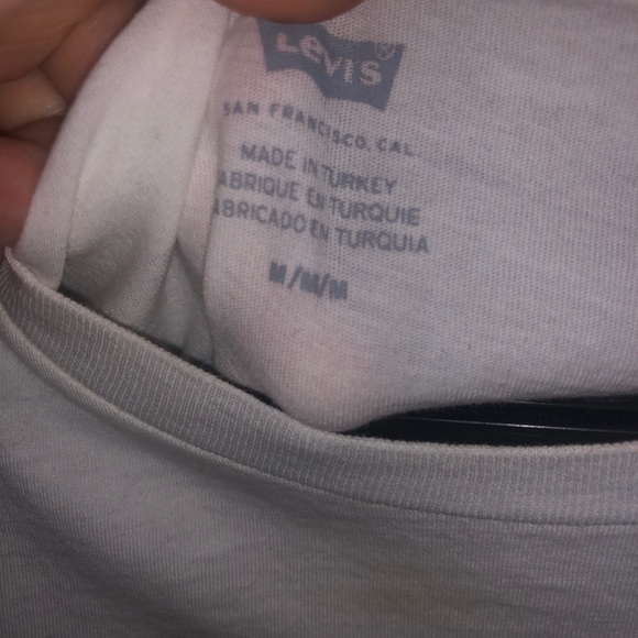 Levi’s tee - Picture 2 of 2